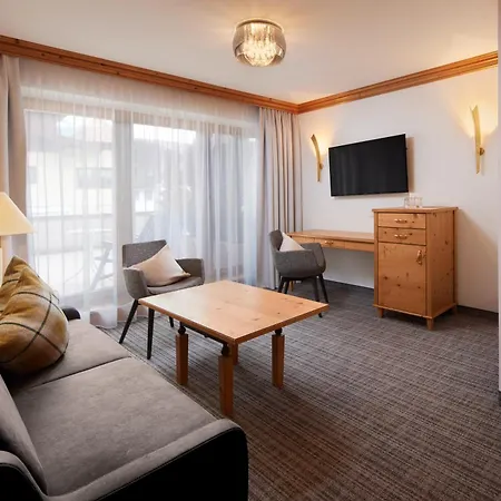 Sporthotel In Tirol 4*